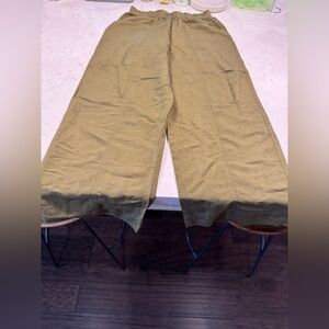 Madewell Men's Wide-Leg Chinos in Olive